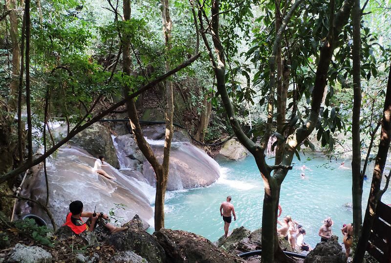 【泰國景點】伊拉旺國家公園（愛侶灣）七層瀑布 Erawan waterfall 交通攻略&健行筆記