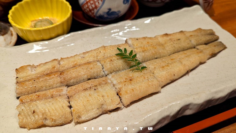 【日本美食】炭燒鰻魚富士．名古屋駅太閤口店｜米其林必比登推薦炭火醬燒鰻魚，名古屋道地鰻魚飯三吃人氣名店