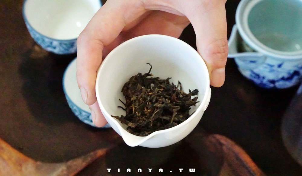 【新北名產】四季茶莊｜猶如普洱茶博物館的古厝茶行，在地經營30年，百年古樹普洱茶專賣店