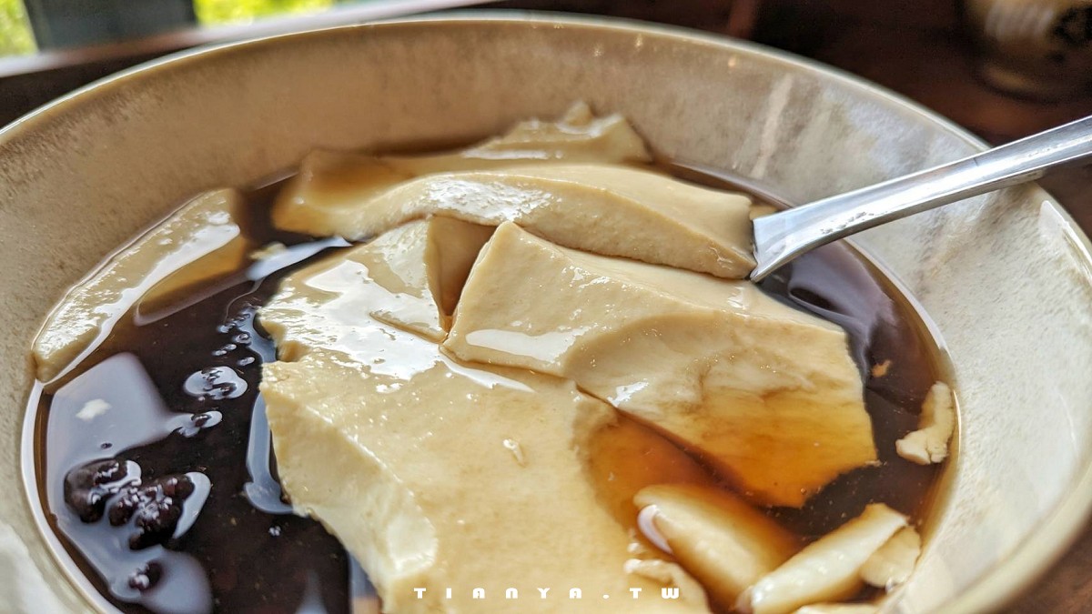 【桃園美食】澎湃豆花林口店｜無限續加吃到飽人氣冰品店進駐龜山，木造懷舊風文青裝潢好吸睛