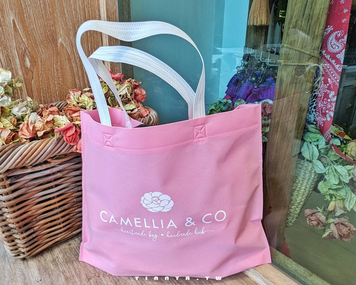 【泰國購物】Camellia&Co｜清邁人氣紀念品．伴手禮，客製化獨家設計手工藤編包．草編包