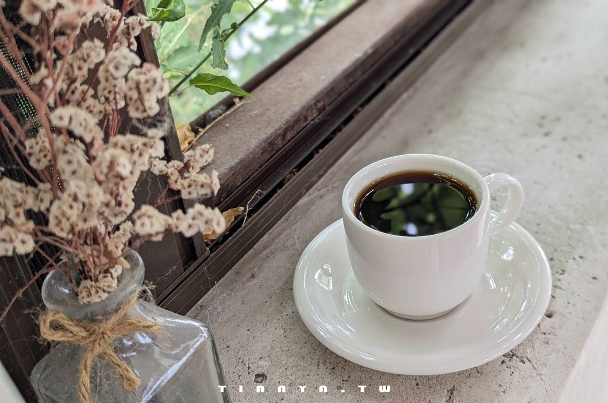 【彰化美食】綠海咖啡館｜田尾花園公路最高人氣的純白系希臘風花園餐廳，供應異國料理、下午茶和精品咖啡