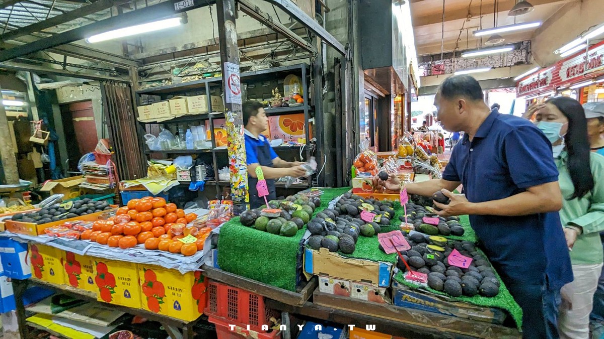 【泰國購物】瓦洛洛市場｜清邁唐人街充滿在地生活氣息的人氣市集，特色果乾、乾貨、香料、伴手禮一站買齊