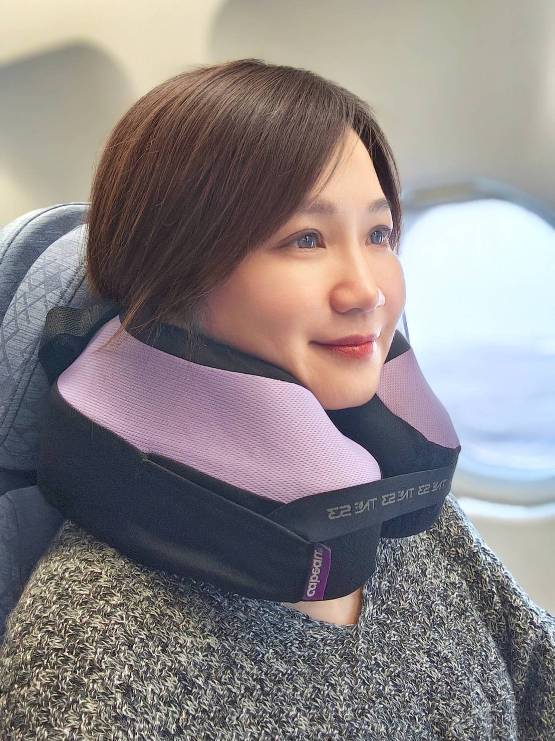 Cabeau 旅行頸枕「  TNE S3」&「Evolution X」大評比，搭飛機、火車、高鐵、長途旅行必備好物