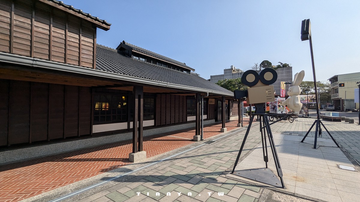 【鹽水小鎮一日遊】走入月光之城的時光記憶,整個小鎮化身無牆美術館與歷史博物館,年節限定「月津港燈節」營造浪漫賞燈氣氛 【鹽水小鎮一日遊】走入月光之城的時光記憶,整個小鎮化身無牆美術館與歷史博物館,年節限定「月津港燈節」營造浪漫賞燈氣氛
