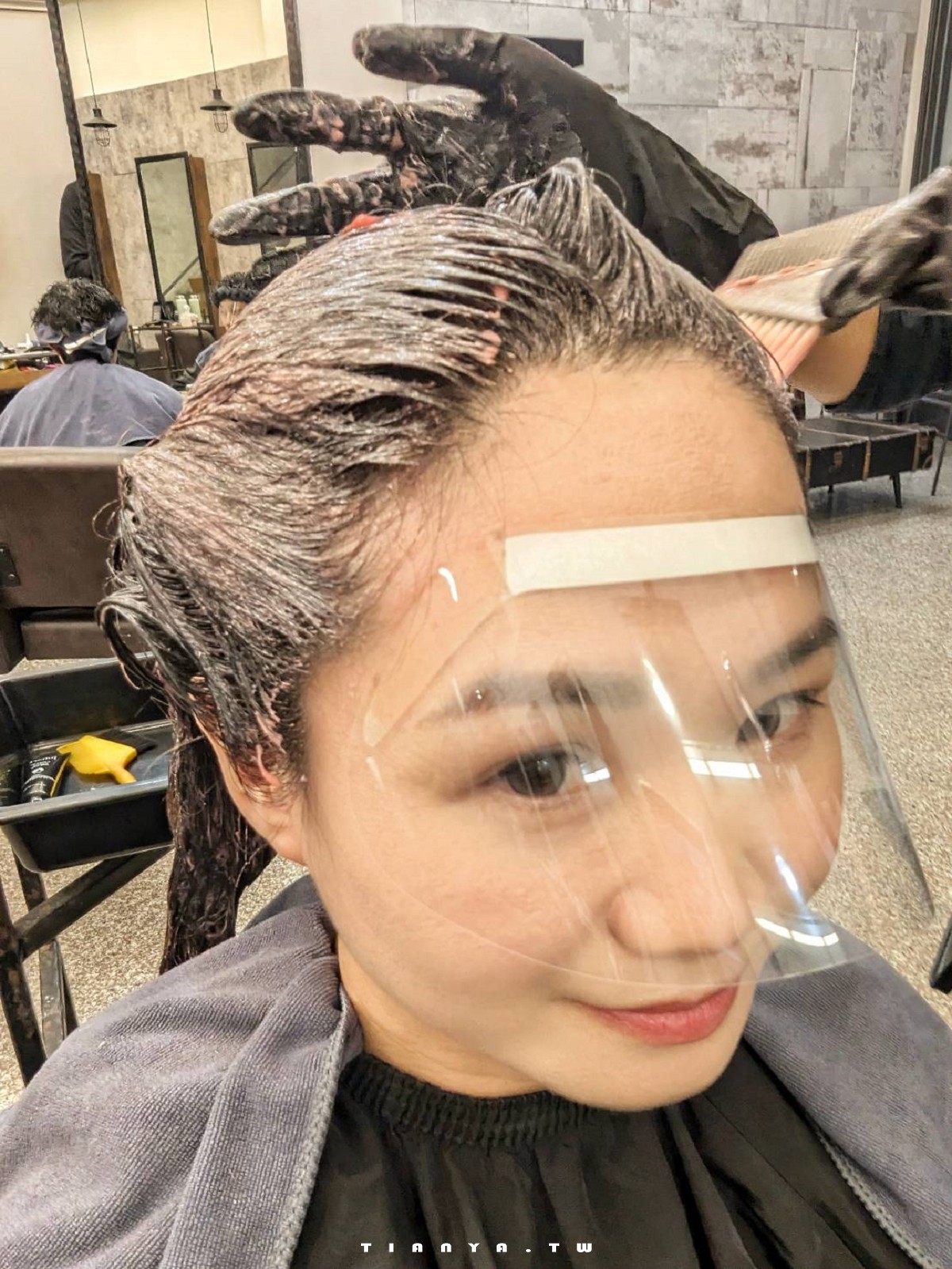 【TiAM Hair 中壢延平店】強大的韓風修容剪髮術直接減齡10歲，搭配2025年度代表色「摩卡慕斯」髮色，打造溫柔系質感髮型