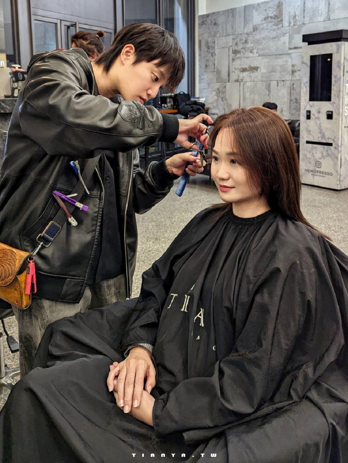 【TiAM Hair 中壢延平店】強大的韓風修容剪髮術直接減齡10歲，搭配2025年度代表色「摩卡慕斯」髮色，打造溫柔系質感髮型