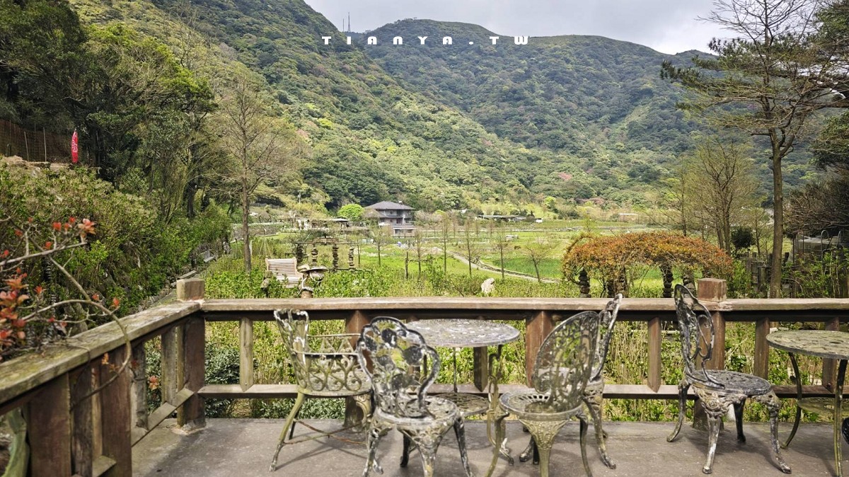 【名陽匍休閒農莊】竹子湖最美海芋園，仙氣爆棚的森林小屋和鞦韆隨手拍就是唯美風明信片，門票可換海芋花束