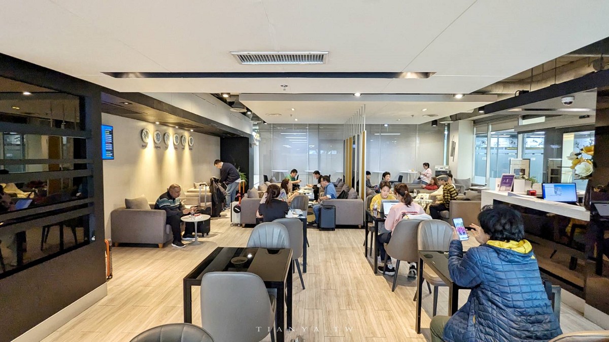 開箱曼谷 Miracle Lounge 機場貴賓室，持JCB信用卡、新貴通PP卡、龍騰卡可免費入場享用休憩空間和餐食