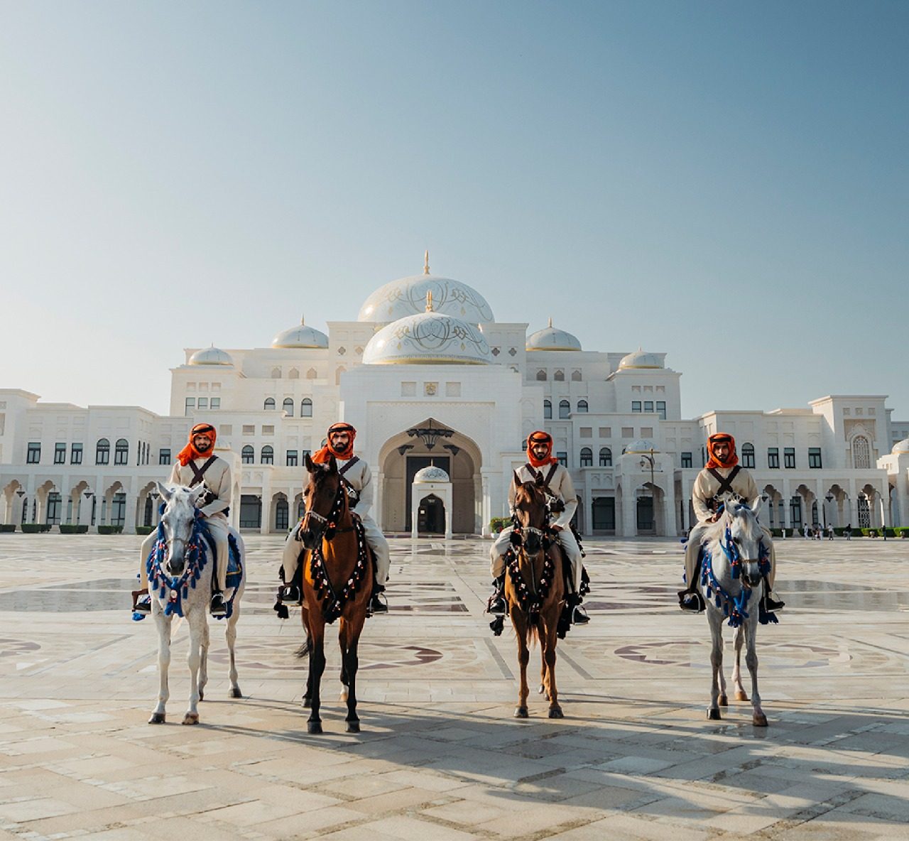 【阿布達比總統府】雄偉壯觀的國家宮殿，阿聯酋文化與政治地標，參觀資訊、必看重點總整理