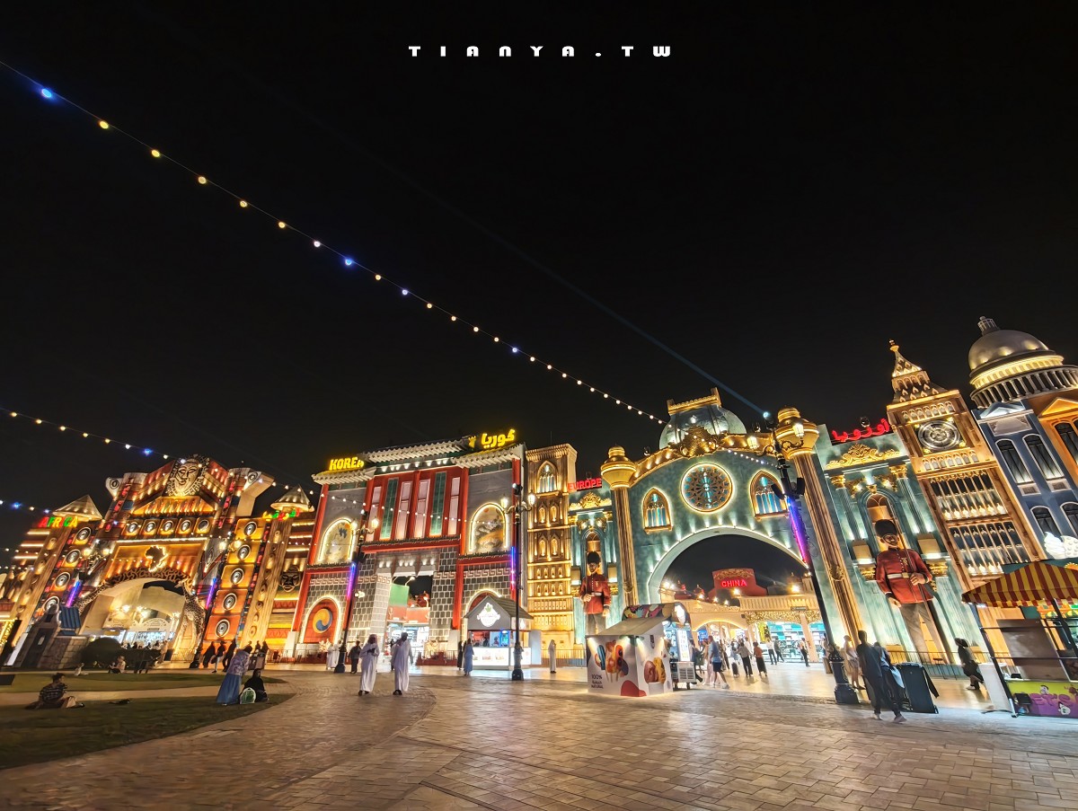 【杜拜地球村】冬季限定主題夜市，集結美食、購物、表演、遊樂設施，用一張門票環遊世界