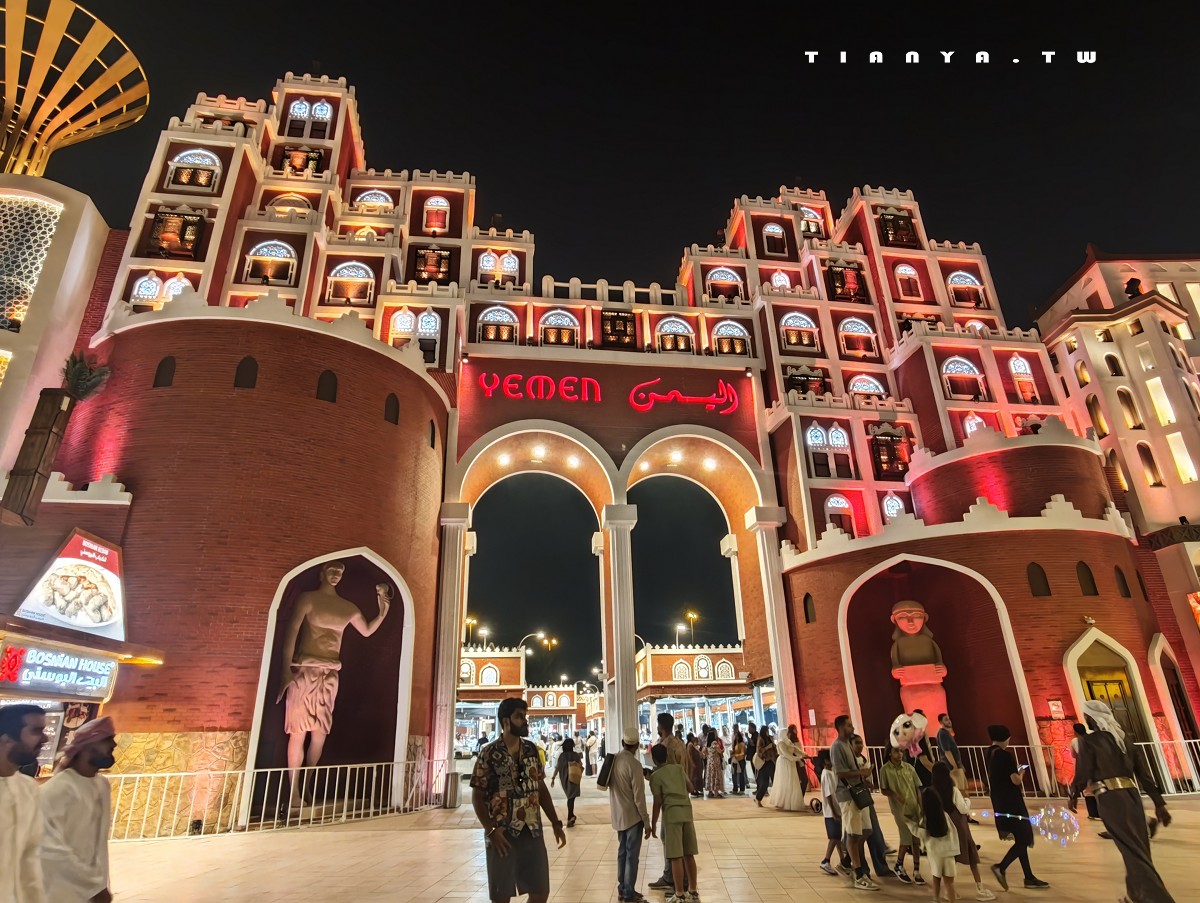 【杜拜地球村】冬季限定主題夜市，集結美食、購物、表演、遊樂設施，用一張門票環遊世界