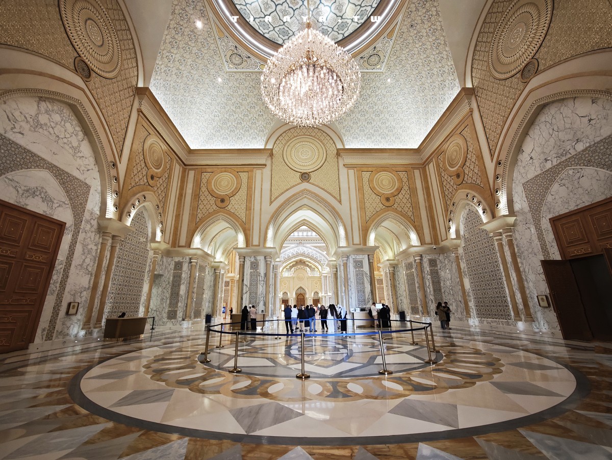 【阿布達比總統府】雄偉壯觀的國家宮殿，阿聯酋文化與政治地標，參觀資訊、必看重點總整理