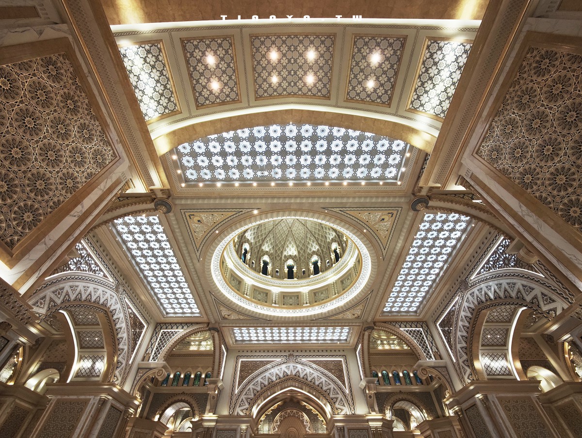 【阿布達比總統府】雄偉壯觀的國家宮殿，阿聯酋文化與政治地標，參觀資訊、必看重點總整理