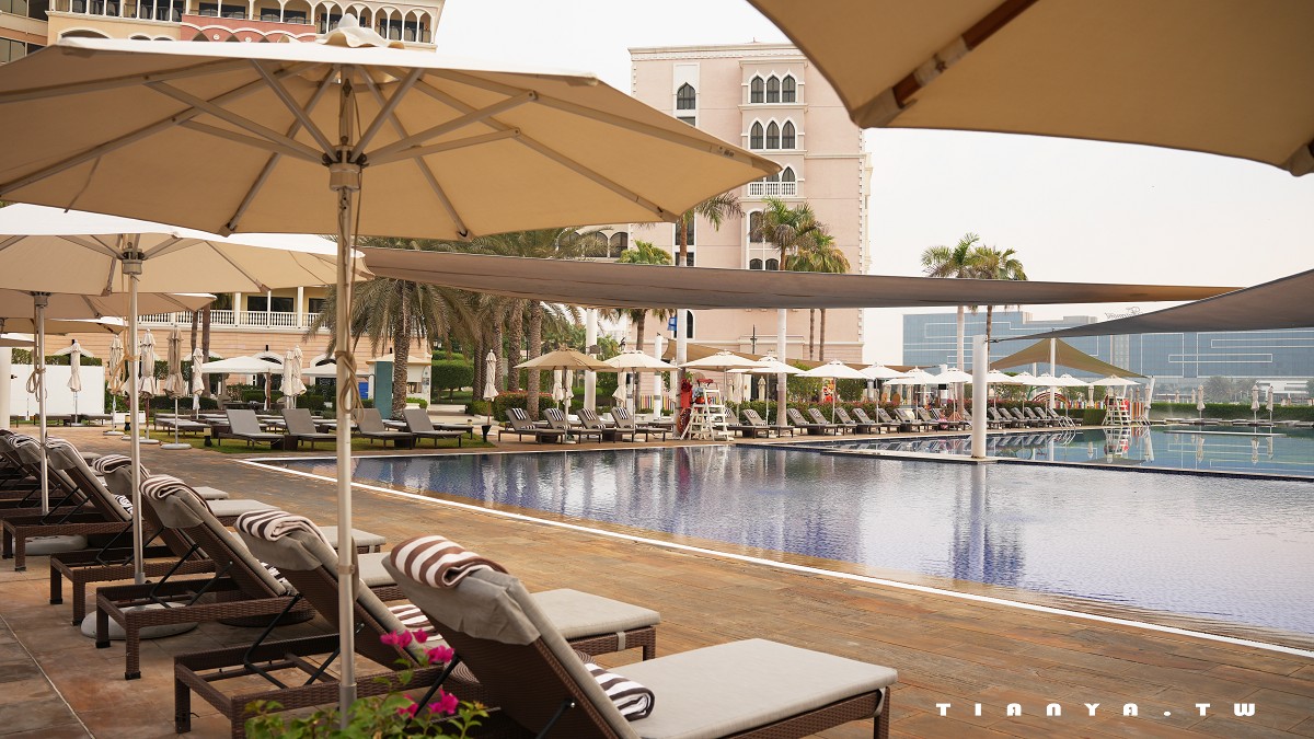 【阿布達比大運河麗思卡爾頓酒店】私人海灘、戶外泳池、海景陽台房、獨棟花園villa，近距離飽覽謝赫扎耶德大清真寺壯麗全景