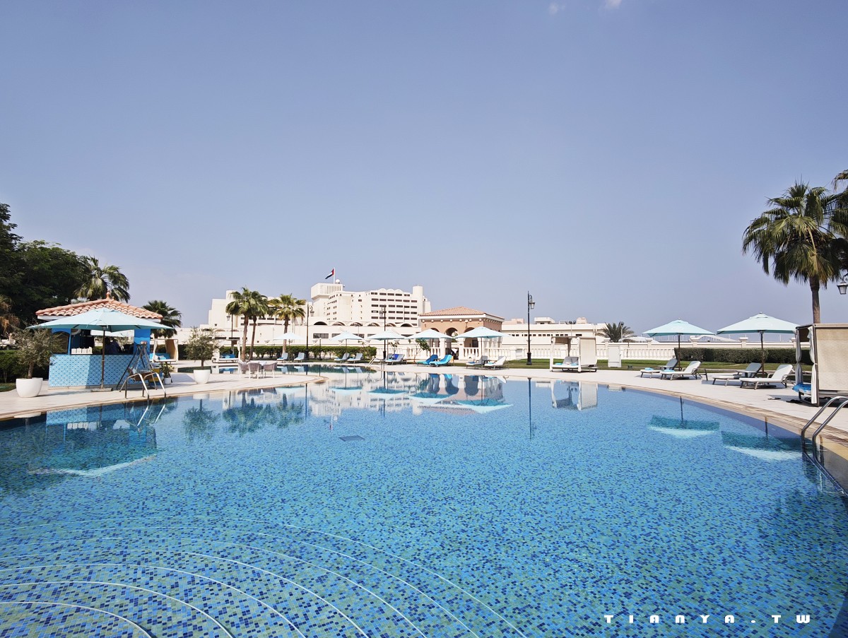 【阿布達比大運河麗思卡爾頓酒店】私人海灘、戶外泳池、海景陽台房、獨棟花園villa,近距離飽覽謝赫扎耶德大清真寺壯麗全景 【阿布達比大運河麗思卡爾頓酒店】私人海灘、戶外泳池、海景陽台房、獨棟花園villa,近距離飽覽謝赫扎耶德大清真寺壯麗全景