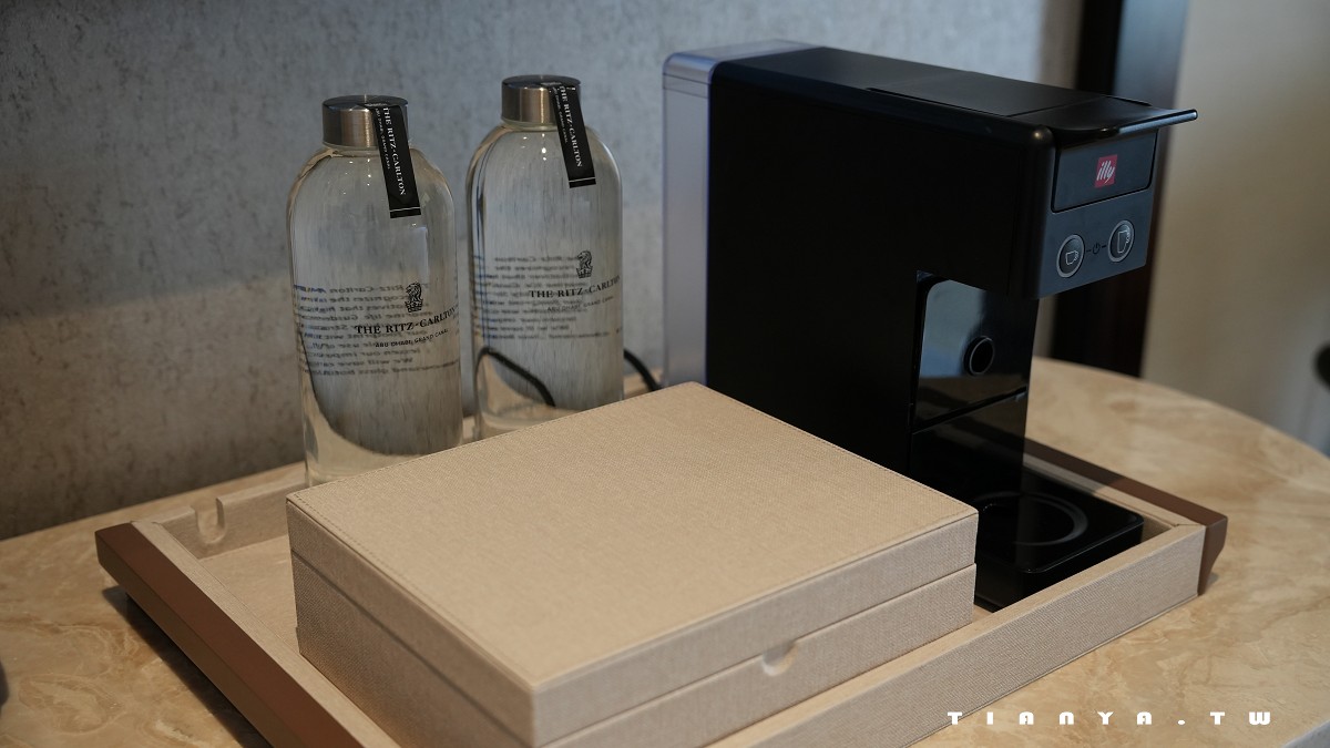 【阿布達比大運河麗思卡爾頓酒店】私人海灘、戶外泳池、海景陽台房、獨棟花園villa,近距離飽覽謝赫扎耶德大清真寺壯麗全景 【阿布達比大運河麗思卡爾頓酒店】私人海灘、戶外泳池、海景陽台房、獨棟花園villa,近距離飽覽謝赫扎耶德大清真寺壯麗全景