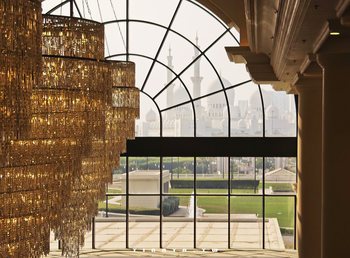 【阿布達比大運河麗思卡爾頓酒店】私人海灘、戶外泳池、海景陽台房、獨棟花園villa,近距離飽覽謝赫扎耶德大清真寺壯麗全景 【阿布達比大運河麗思卡爾頓酒店】私人海灘、戶外泳池、海景陽台房、獨棟花園villa,近距離飽覽謝赫扎耶德大清真寺壯麗全景