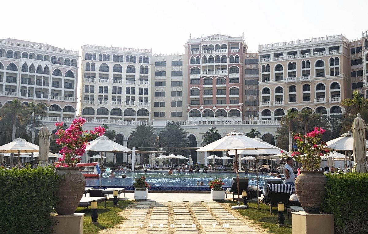 【阿布達比大運河麗思卡爾頓酒店】私人海灘、戶外泳池、海景陽台房、獨棟花園villa,近距離飽覽謝赫扎耶德大清真寺壯麗全景 【阿布達比大運河麗思卡爾頓酒店】私人海灘、戶外泳池、海景陽台房、獨棟花園villa,近距離飽覽謝赫扎耶德大清真寺壯麗全景