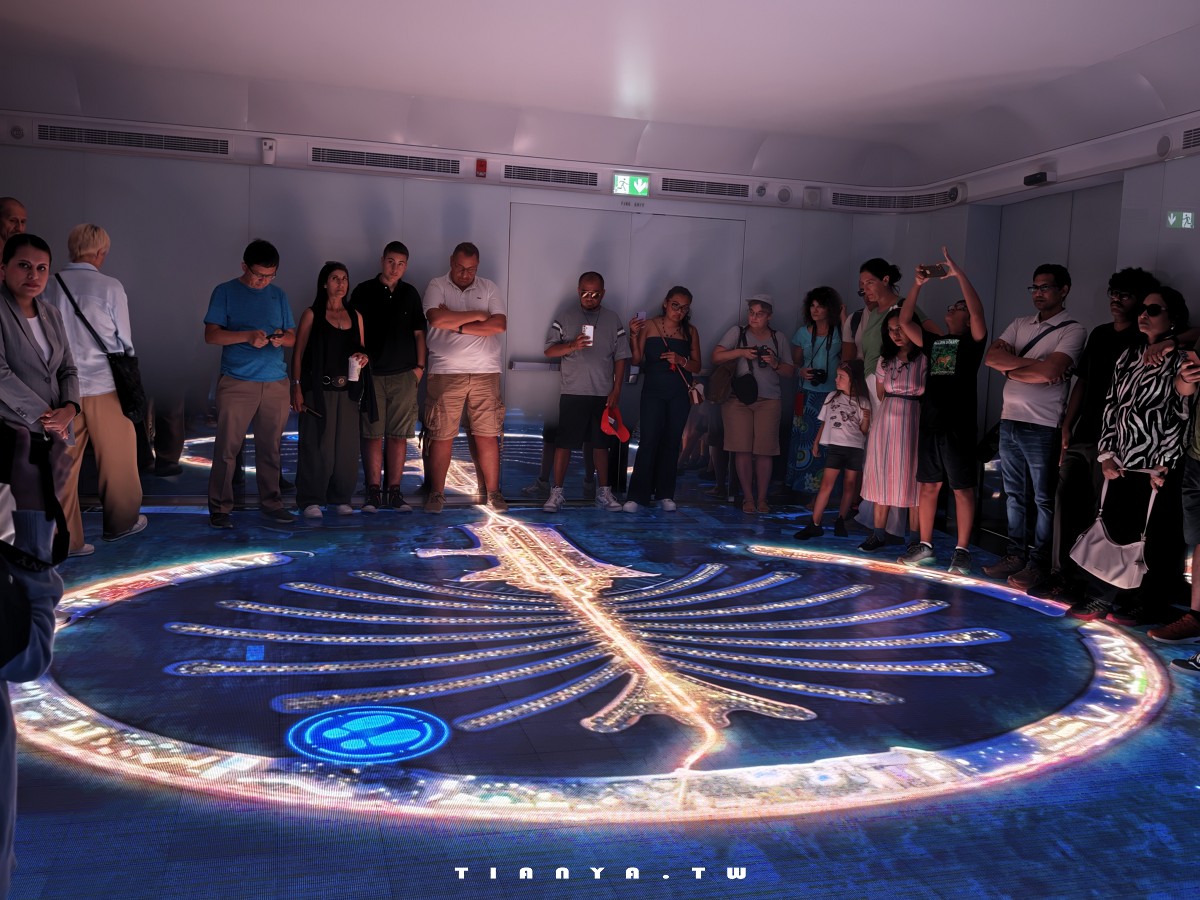 【棕櫚塔觀景台】360度環景高空眺望朱美拉棕櫚島無敵景觀，帆船酒店、波斯灣海景盡收眼底