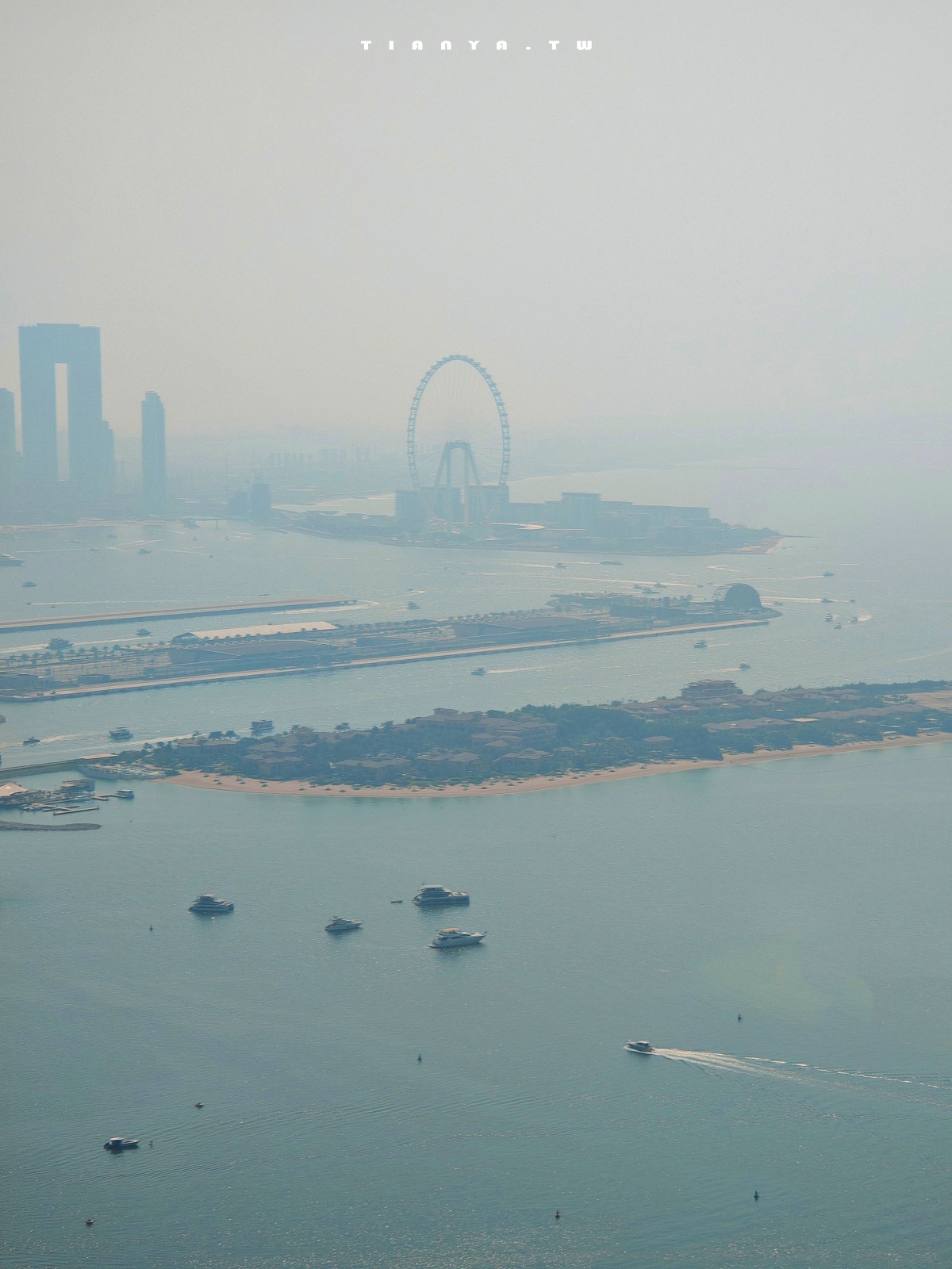 【棕櫚塔觀景台】360度環景高空眺望朱美拉棕櫚島無敵景觀，帆船酒店、波斯灣海景盡收眼底