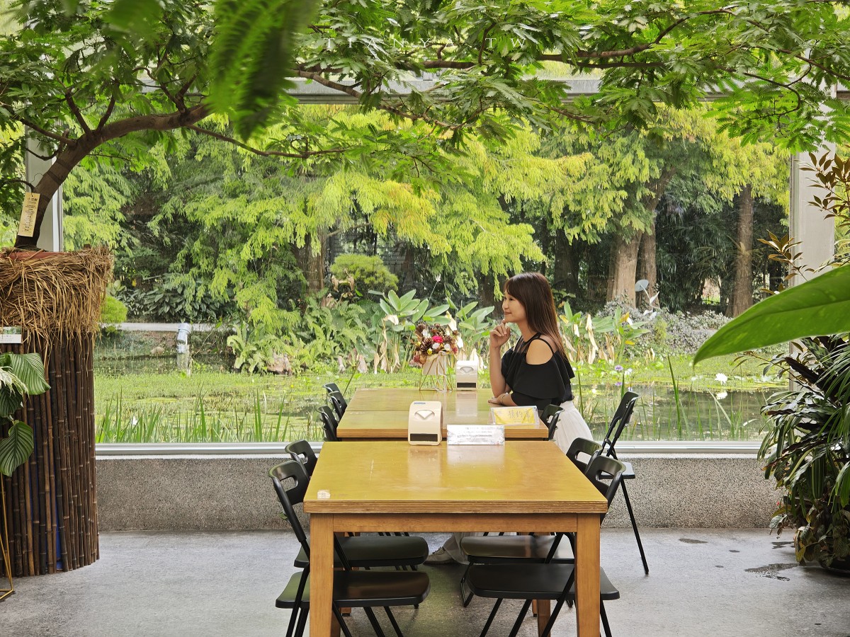 【菁芳園】隱身小巷裡的落羽松景觀餐廳，在溫室玻璃屋享用美味的手做健康料理