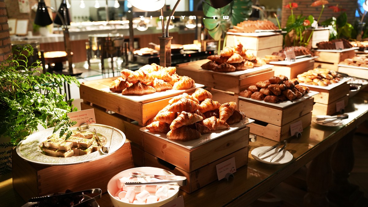 【阿布達比大運河麗思卡爾頓酒店】私人海灘、戶外泳池、海景陽台房、獨棟花園villa，近距離飽覽謝赫扎耶德大清真寺壯麗全景