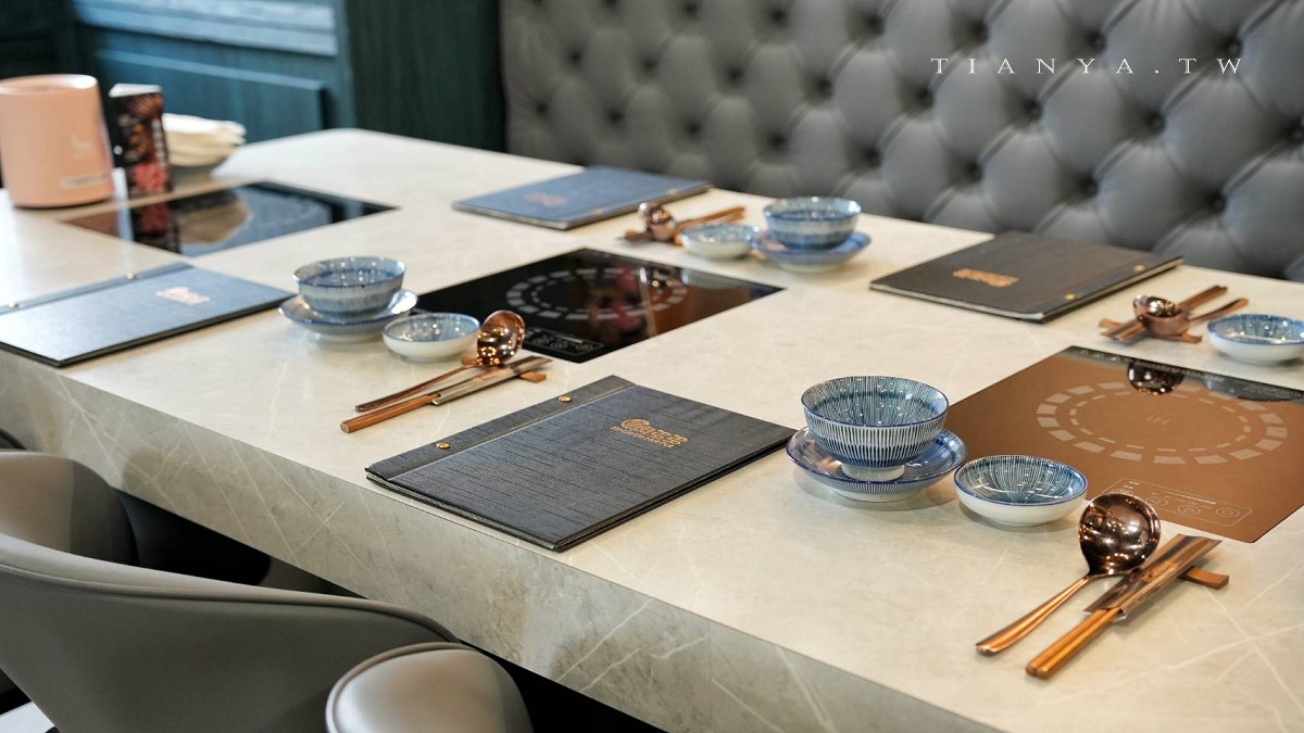 【新肉多多台北忠孝店】東區平日不限時高檔火鍋,專人剝蝦服務,累積消費點數兌換日本A5和牛 【新肉多多台北忠孝店】東區平日不限時高檔火鍋,專人剝蝦服務,累積消費點數兌換日本A5和牛