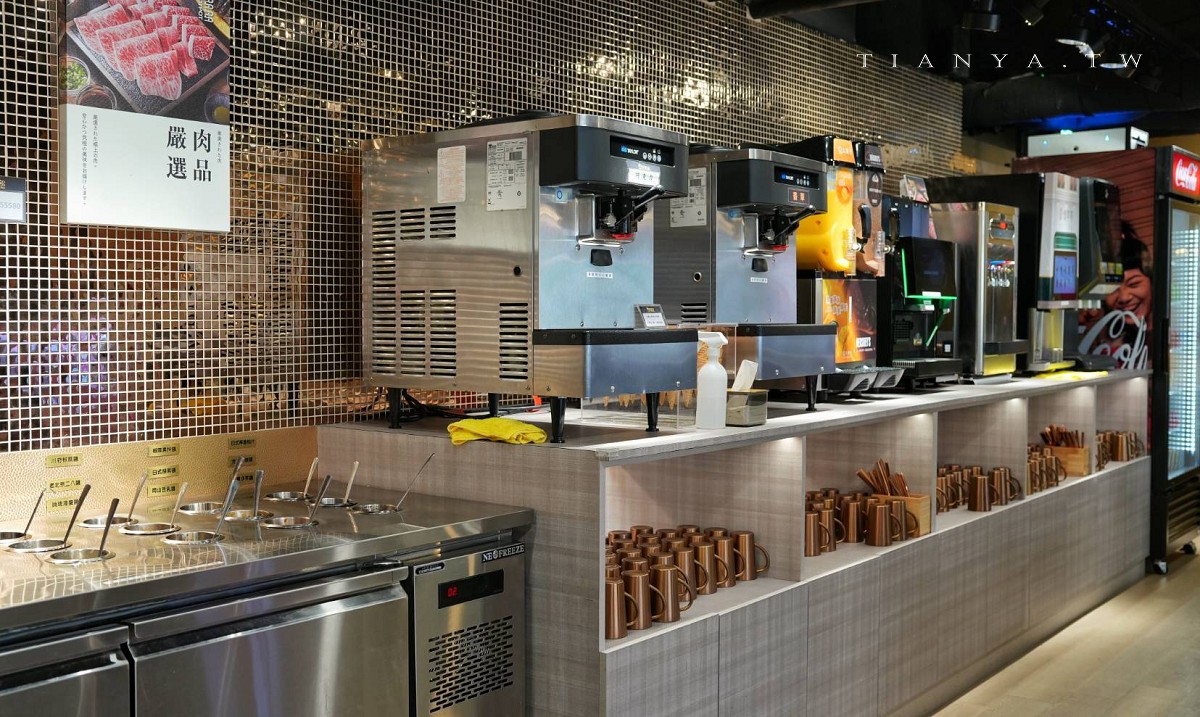 【新肉多多台北忠孝店】東區平日不限時高檔火鍋,專人剝蝦服務,累積消費點數兌換日本A5和牛 【新肉多多台北忠孝店】東區平日不限時高檔火鍋,專人剝蝦服務,累積消費點數兌換日本A5和牛