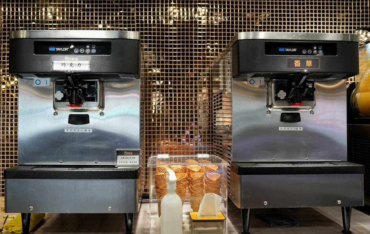 【新肉多多台北忠孝店】東區平日不限時高檔火鍋,專人剝蝦服務,累積消費點數兌換日本A5和牛 【新肉多多台北忠孝店】東區平日不限時高檔火鍋,專人剝蝦服務,累積消費點數兌換日本A5和牛