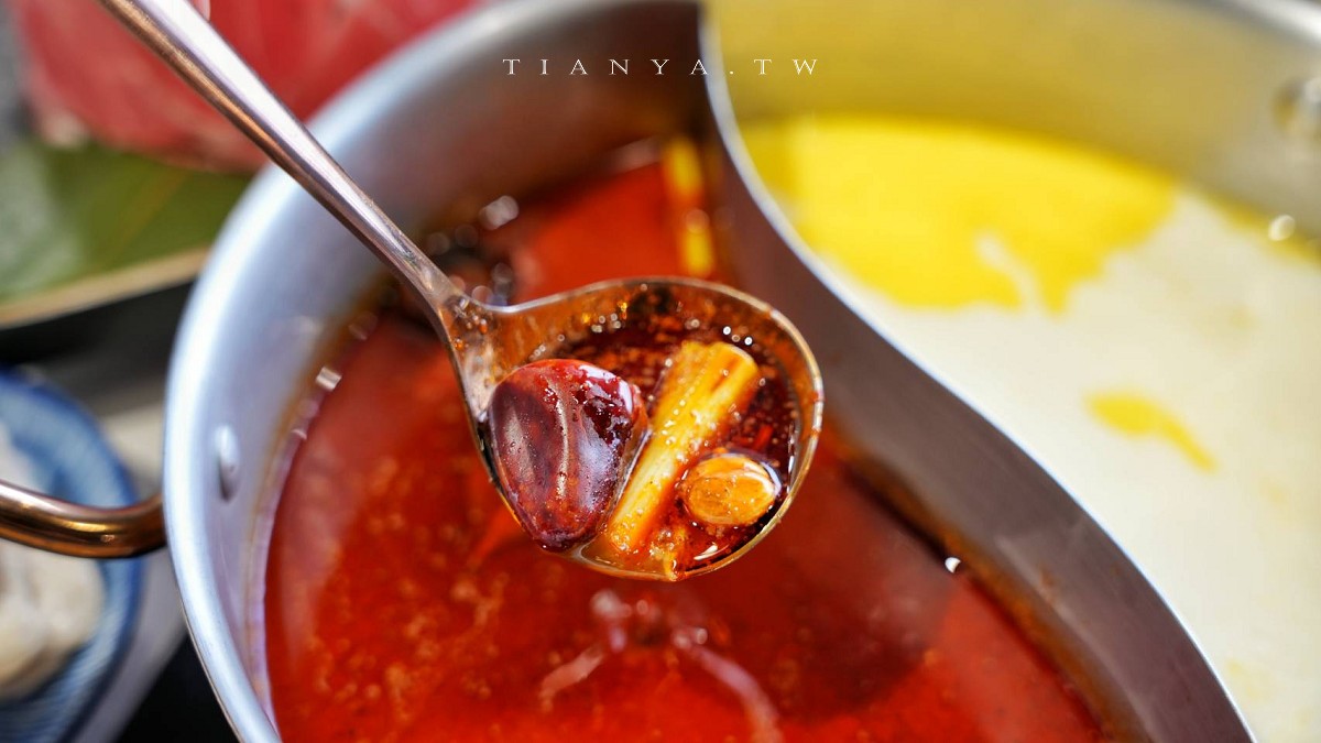 【新肉多多台北忠孝店】東區平日不限時高檔火鍋,專人剝蝦服務,累積消費點數兌換日本A5和牛 【新肉多多台北忠孝店】東區平日不限時高檔火鍋,專人剝蝦服務,累積消費點數兌換日本A5和牛