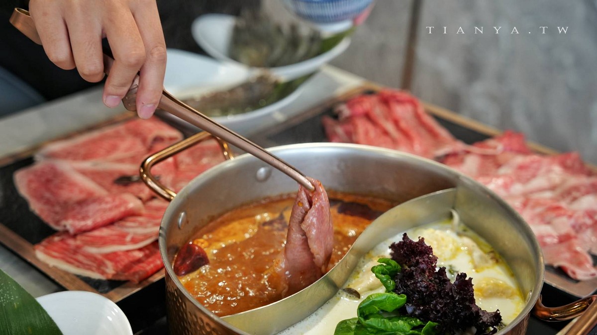 【新肉多多台北忠孝店】東區平日不限時高檔火鍋,專人剝蝦服務,累積消費點數兌換日本A5和牛 【新肉多多台北忠孝店】東區平日不限時高檔火鍋,專人剝蝦服務,累積消費點數兌換日本A5和牛