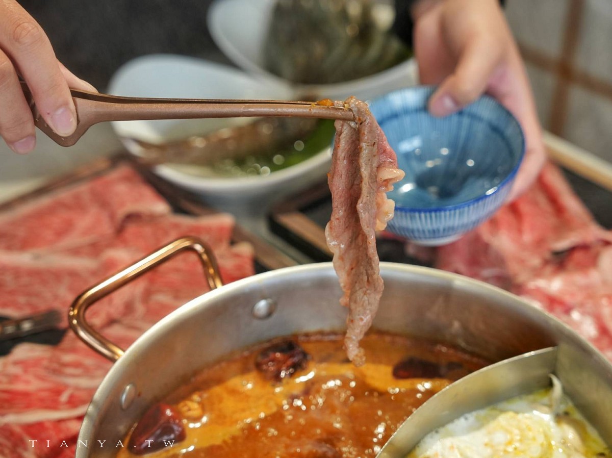 【新肉多多台北忠孝店】東區平日不限時高檔火鍋,專人剝蝦服務,累積消費點數兌換日本A5和牛 【新肉多多台北忠孝店】東區平日不限時高檔火鍋,專人剝蝦服務,累積消費點數兌換日本A5和牛