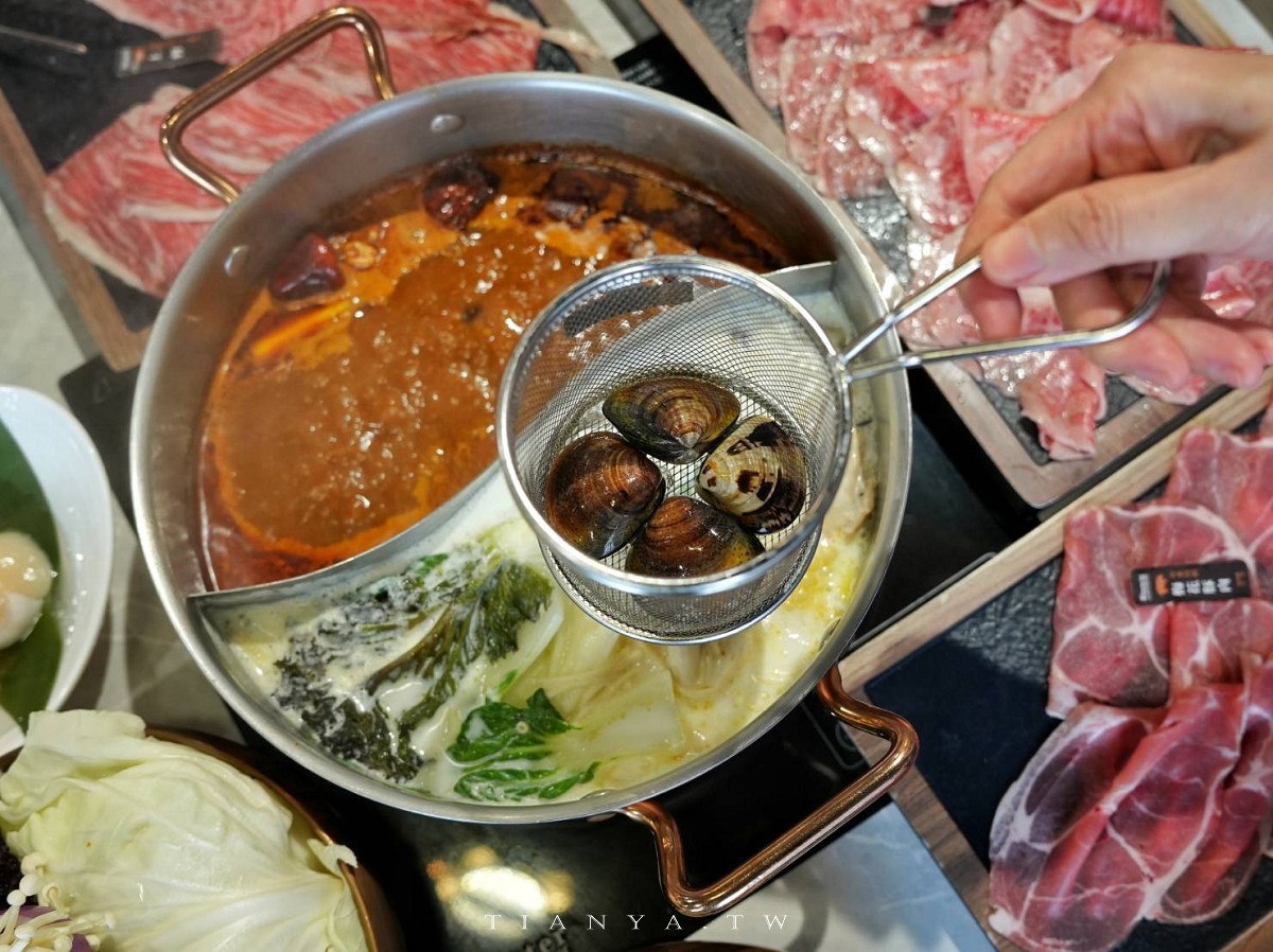 【新肉多多台北忠孝店】東區平日不限時高檔火鍋,專人剝蝦服務,累積消費點數兌換日本A5和牛 【新肉多多台北忠孝店】東區平日不限時高檔火鍋,專人剝蝦服務,累積消費點數兌換日本A5和牛