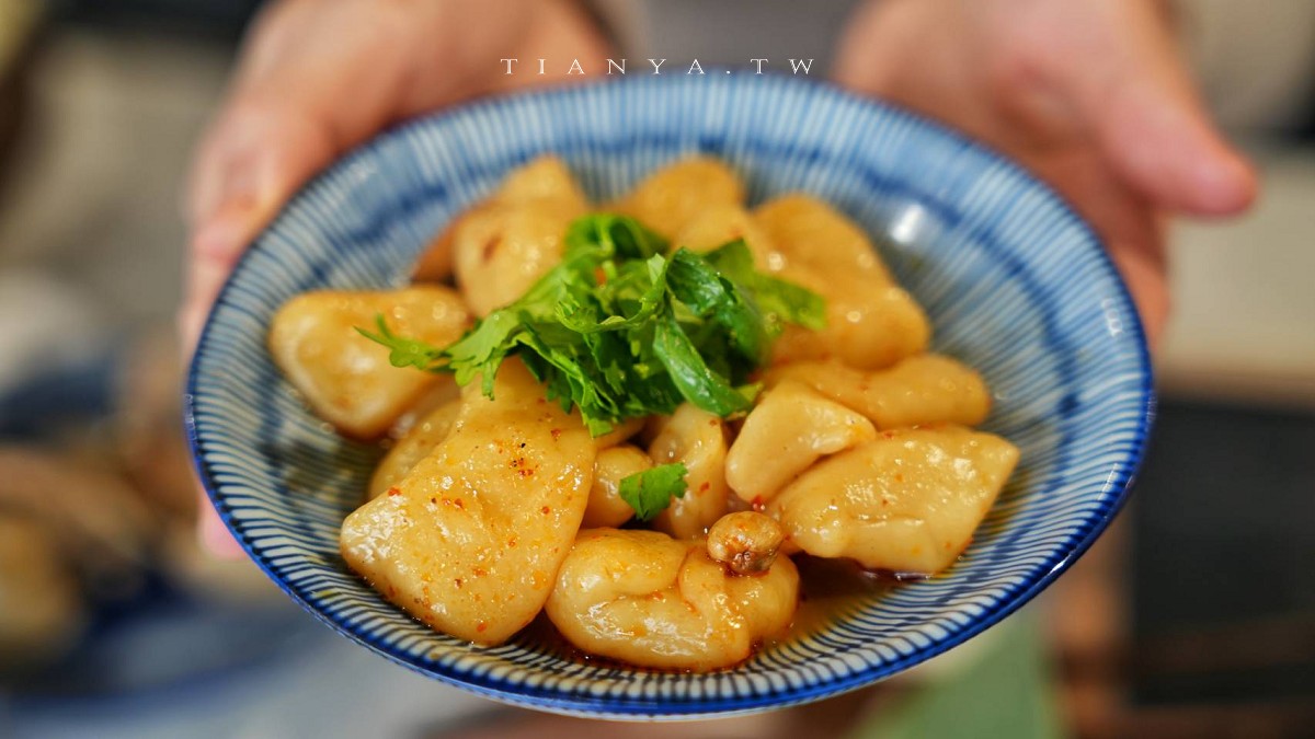 【新肉多多台北忠孝店】東區平日不限時高檔火鍋,專人剝蝦服務,累積消費點數兌換日本A5和牛 【新肉多多台北忠孝店】東區平日不限時高檔火鍋,專人剝蝦服務,累積消費點數兌換日本A5和牛