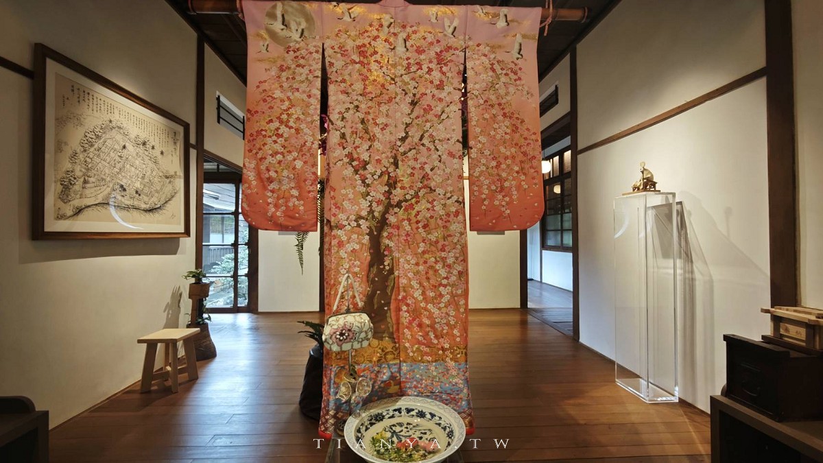 平溪景點推薦【一見菁桐】百年古蹟老宅，體驗古蹟導覽、無菜單料理、茶席與花藝手作