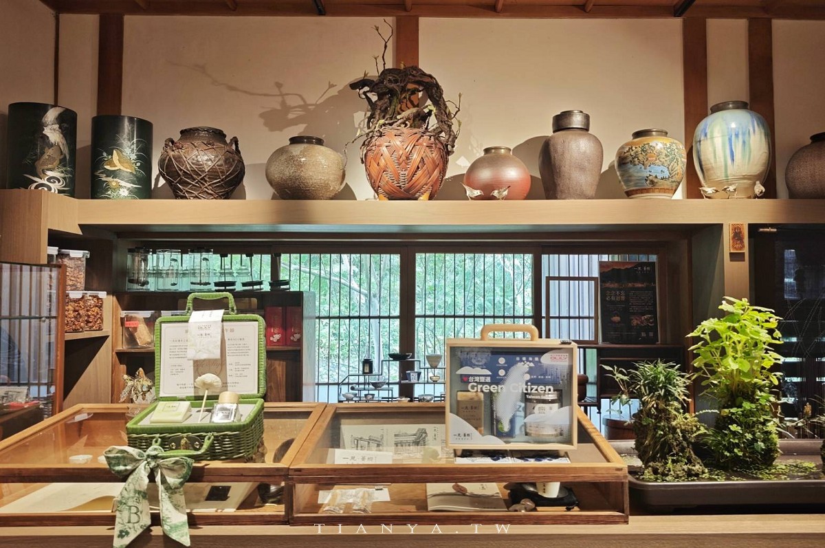 平溪景點推薦【一見菁桐】百年古蹟老宅，體驗古蹟導覽、無菜單料理、茶席與花藝手作
