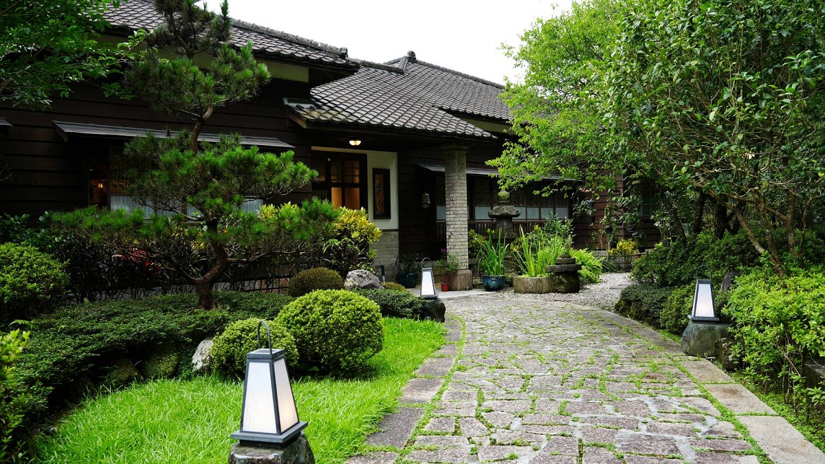 平溪景點推薦【一見菁桐】百年古蹟老宅，體驗古蹟導覽、無菜單料理、茶席與花藝手作