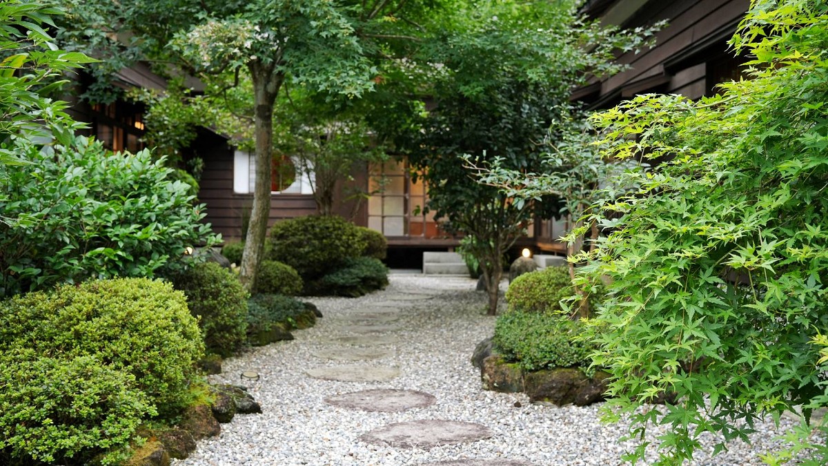 平溪景點推薦【一見菁桐】百年古蹟老宅，體驗古蹟導覽、無菜單料理、茶席與花藝手作