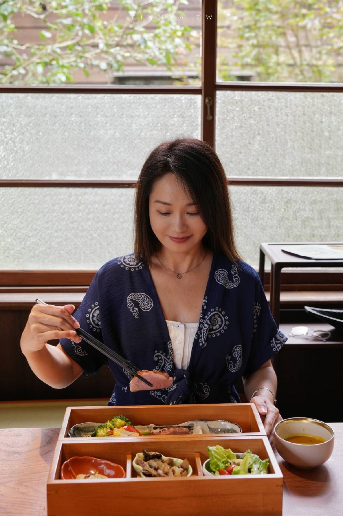 平溪景點推薦【一見菁桐】百年古蹟老宅，體驗古蹟導覽、無菜單料理、茶席與花藝手作