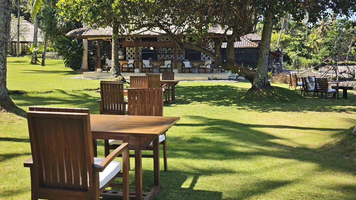 【Alila Manggis 曼格斯阿麗拉酒店】東峇里島秘境海景渡假村，全海景客房、椰林泳池、海濱SPA、日出瑜珈