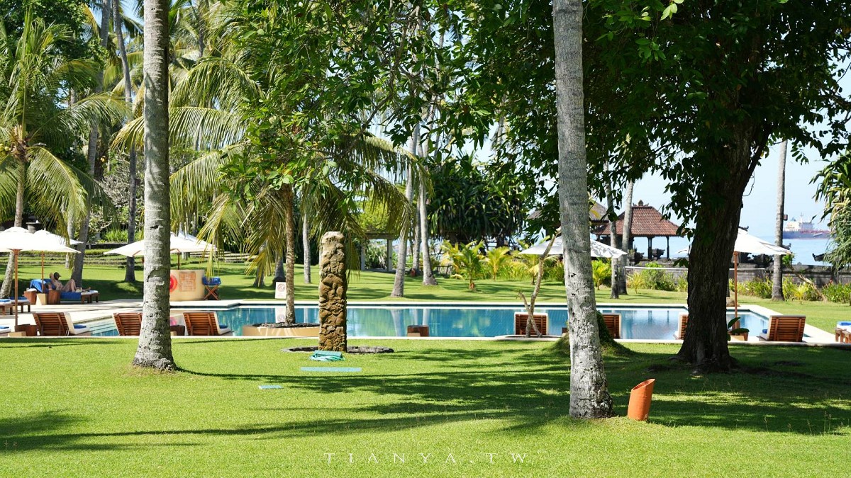 【Alila Manggis 曼格斯阿麗拉酒店】東峇里島秘境海景渡假村，全海景客房、椰林泳池、海濱SPA、日出瑜珈