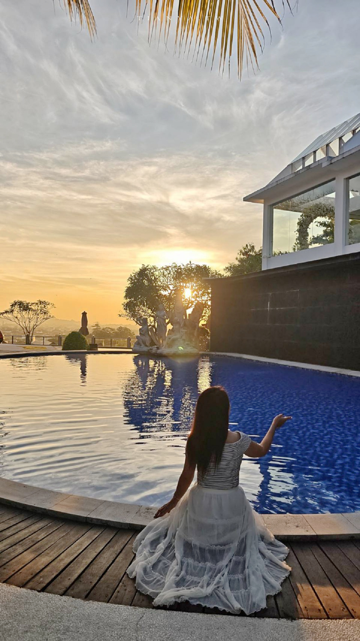 【Luxotic Private Villa & Resort】峇里島私人泳池 Villa 推薦，一泊二食、漂浮早餐、SPA完整開箱