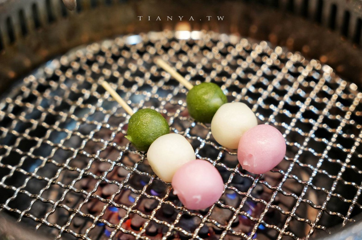 【燒肉道】全台首創軌道送餐吃到飽，789元起頂級海陸火烤兩吃大滿足，和牛、海鮮無限量供應