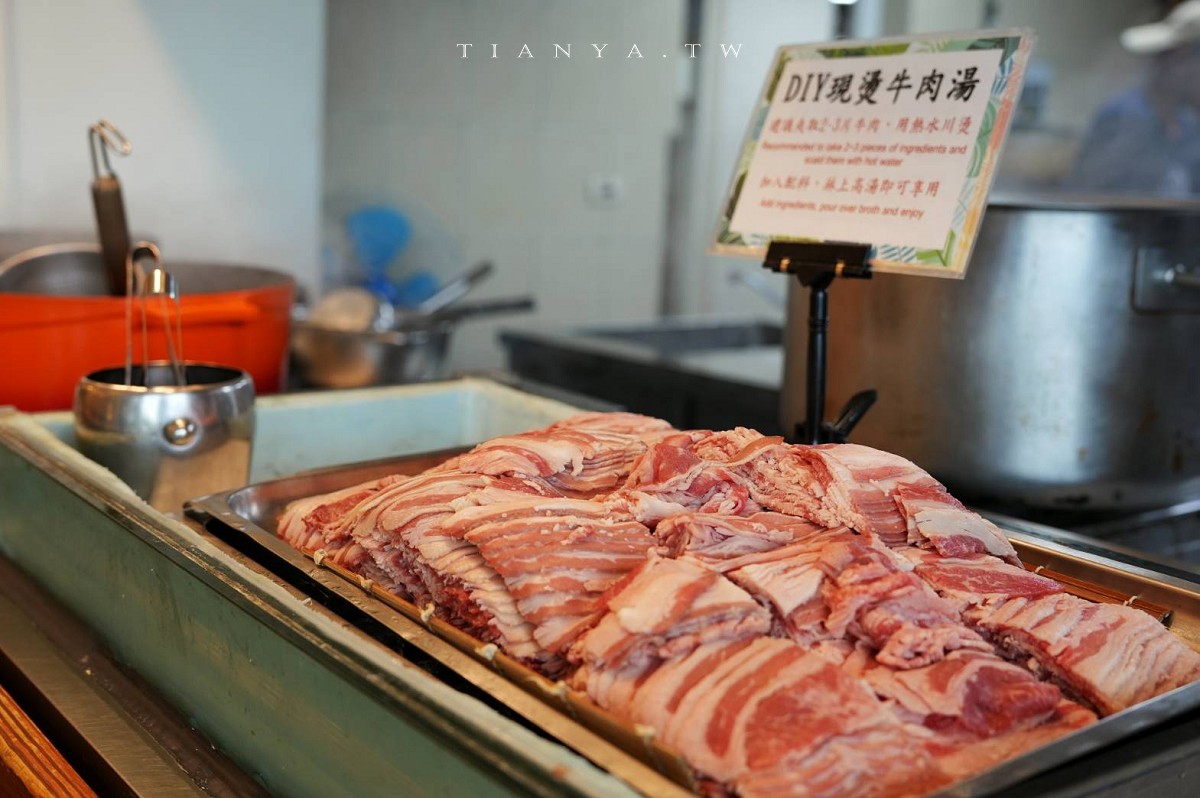 【墾丁凱撒大飯店】池畔花園客房、親子設施、交通接駁、自助早餐晚餐完全攻略