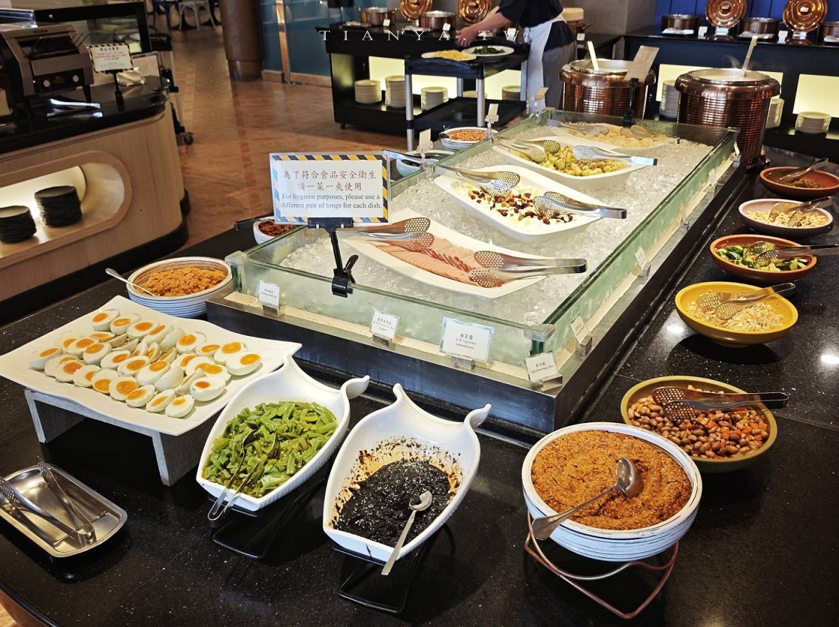 【墾丁凱撒大飯店】池畔花園客房、親子設施、交通接駁、自助早餐晚餐完全攻略