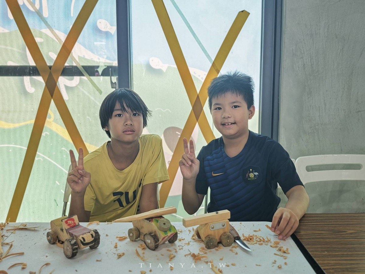 花蓮觀光漁港私房玩法大公開！認識海洋生態、出海賞鯨豚、大啖魚市現流海產，半天暢遊東岸海洋新視野