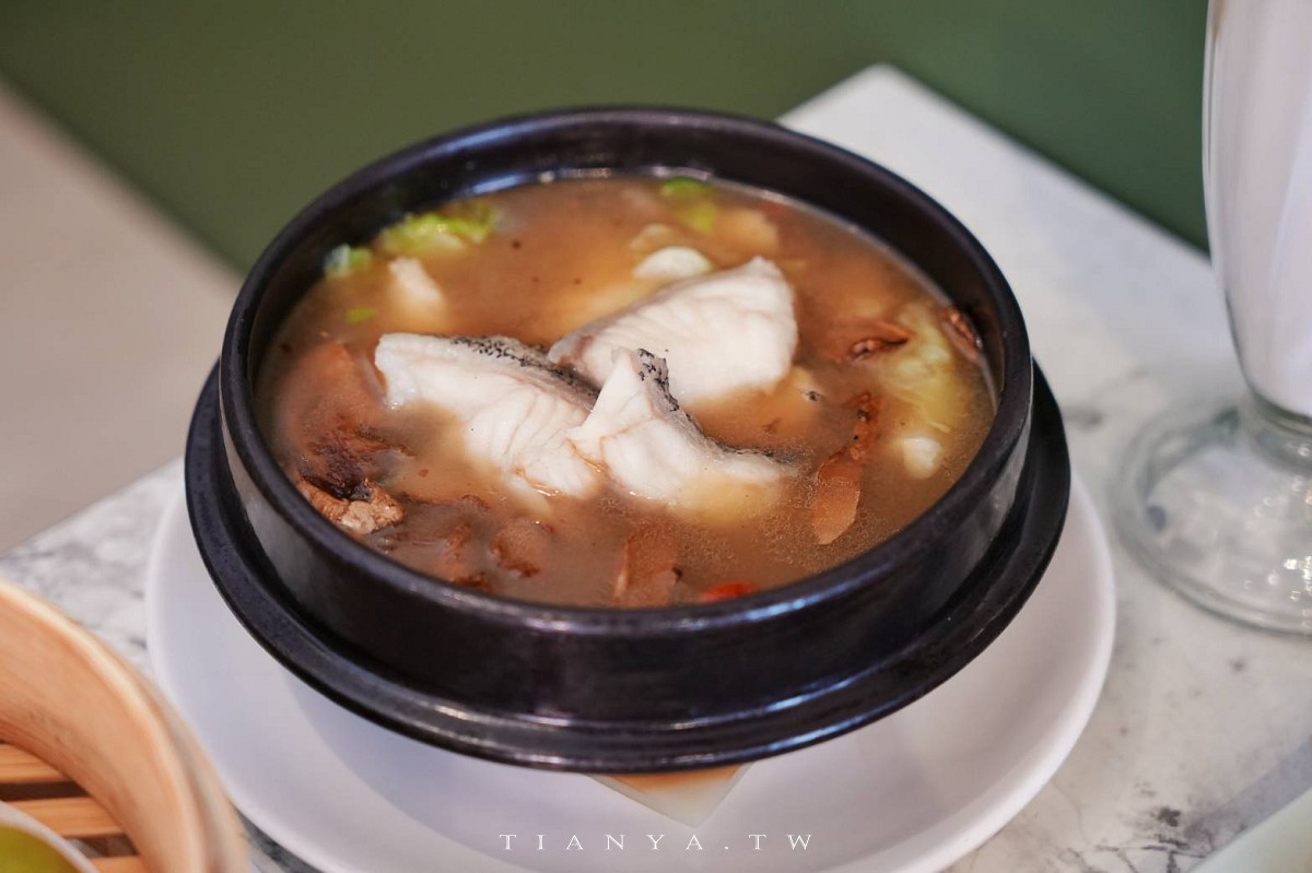 【荷李活茶街】忠孝復興東區SOGO推薦美食,港式飲茶復古茶餐廳,招牌必點港點推薦 【荷李活茶街】忠孝復興東區SOGO推薦美食,港式飲茶復古茶餐廳,招牌必點港點推薦
