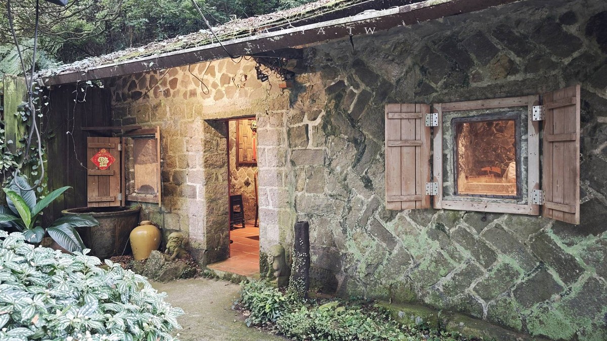 【常青廬】陽明山秘境石頭屋老宅餐廳,竹子湖必吃土雞、熱炒山菜推薦 【常青廬】陽明山秘境石頭屋老宅餐廳,竹子湖必吃土雞、熱炒山菜推薦